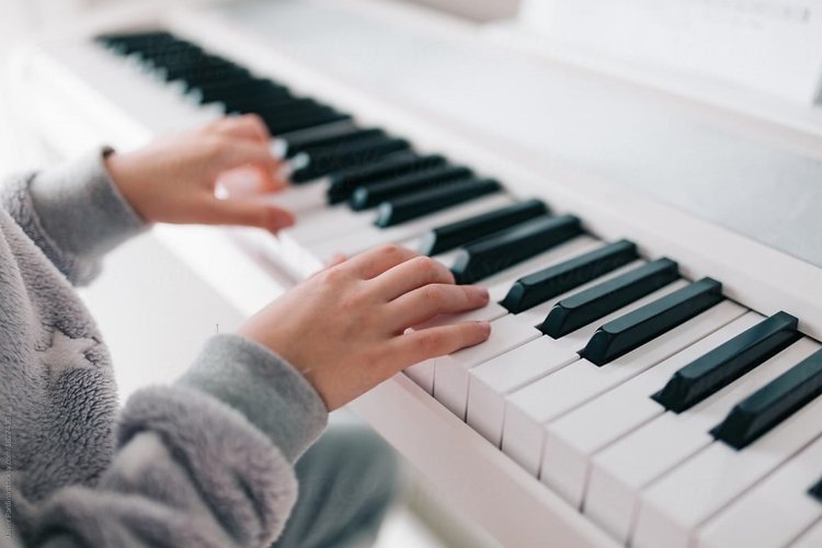 trẻ mấy tuổi có thể học đàn piano